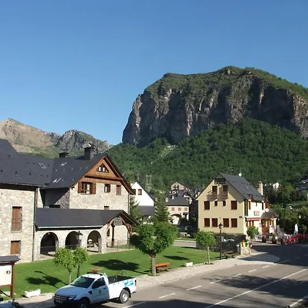 Pirineos Hébergement de vacances *